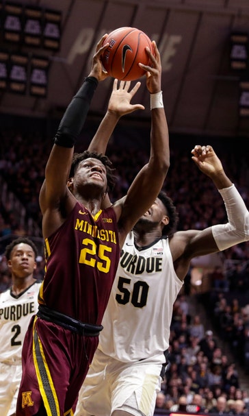Minnesota pushes sophomore Daniel Oturu as NBA prospect